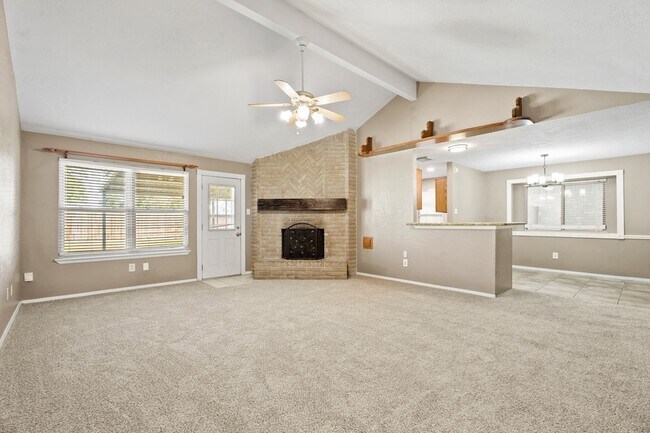 Building Photo - 3877 Pecan Cir