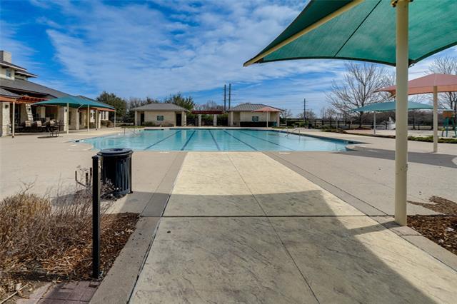 Building Photo - 707 Gatecrest Dr