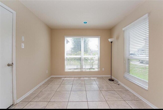 Building Photo - 16706 Lark Bunting Ln
