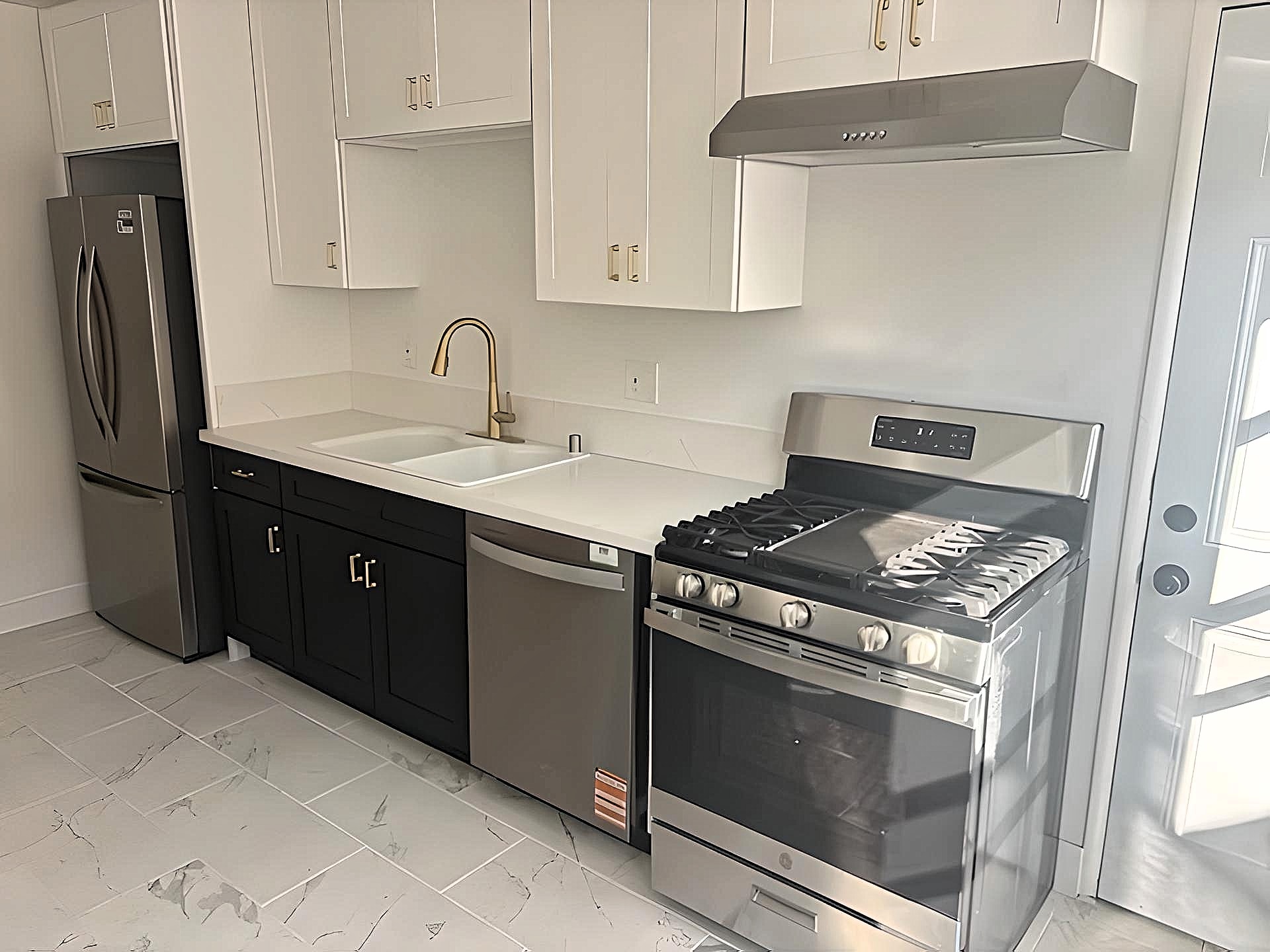 Building Photo - 2416 Boone Ave