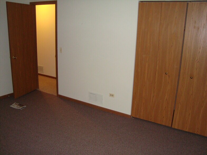 Bedroom - 2217 Hermon Ave