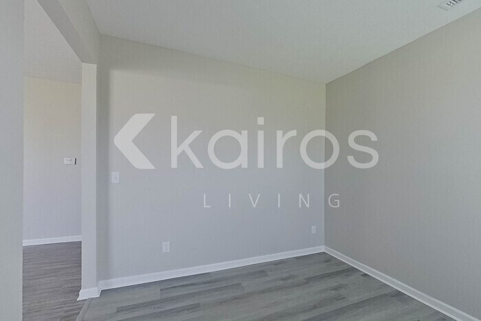 Building Photo - 10303 Deercrest Ln