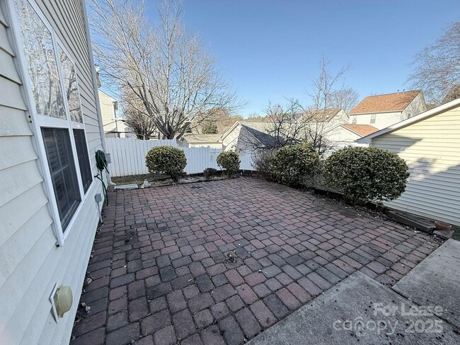 Building Photo - 11220 Suunto Ln