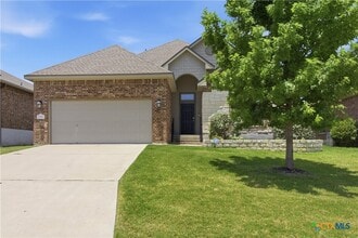Building Photo - 5716 Blackstone Dr