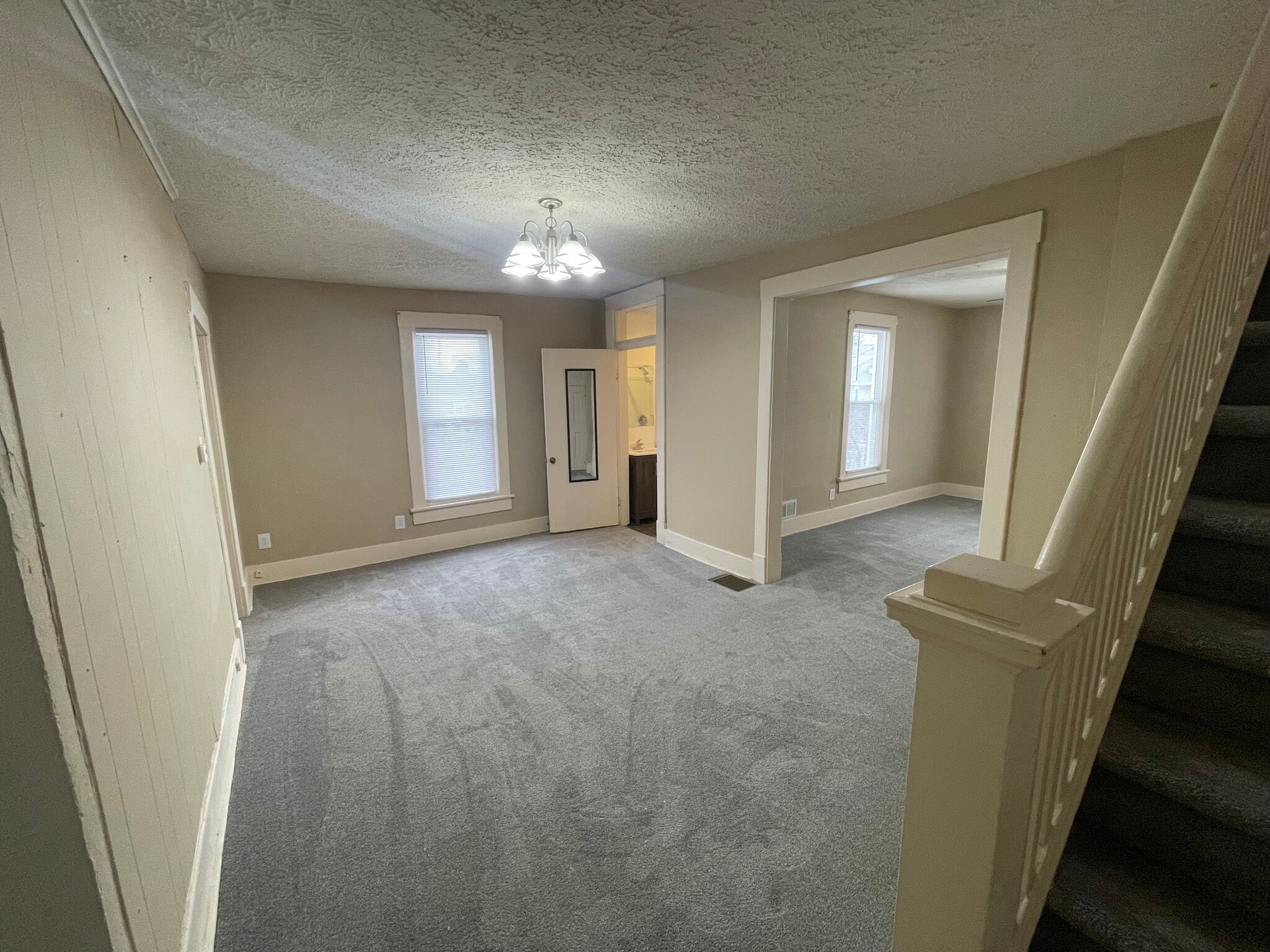 Building Photo - 633 S 16th St