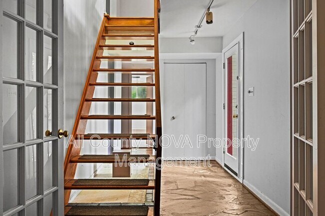 Building Photo - 8108 Timber Valley Ct