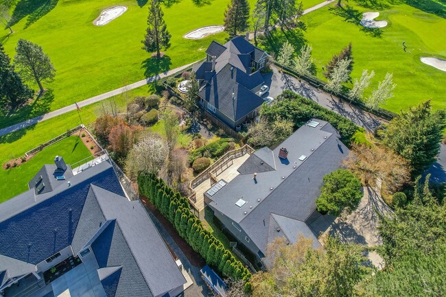 Building Photo - 4-Bedroom Luxury Home for Rent by Portland Golf Club