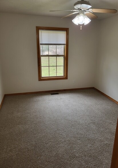 SW Bedroom - 2675 N National Ave