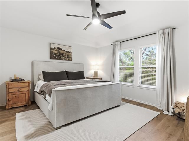 Building Photo - 11120 E Chase Ln