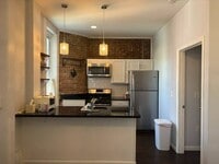 Building Photo - 108 4th St