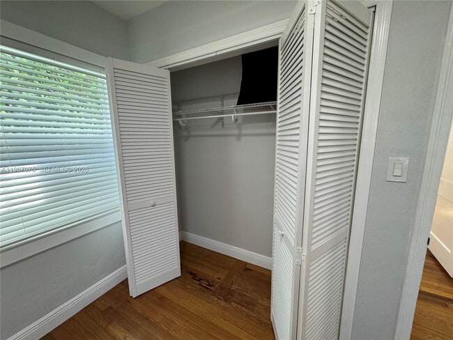 Building Photo - 51 Montilla Ave