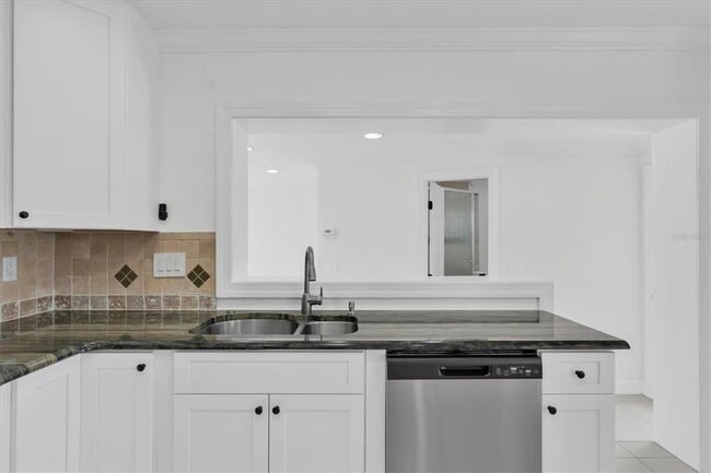 Building Photo - 314 Bahia Vista Dr