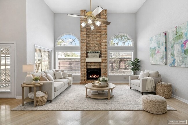 Building Photo - 12800 Briar Forest Dr