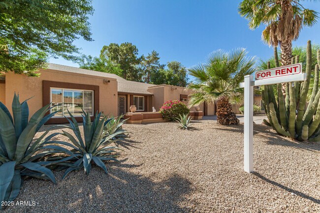 Building Photo - 5109 E Kathleen Rd