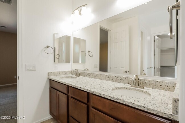 Building Photo - 11405 E Rincon Range Dr