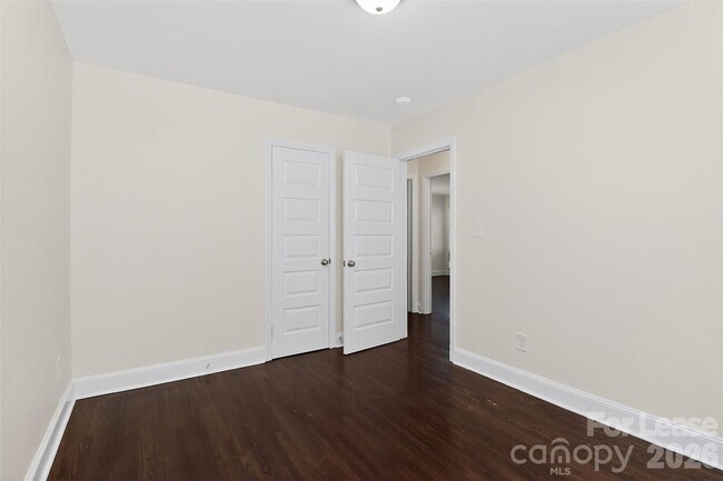 Building Photo - 3441 Commonwealth Ave