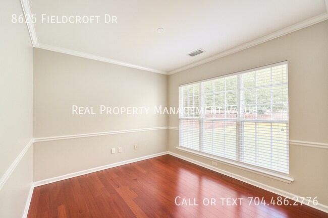 Building Photo - 8625 Fieldcroft Dr