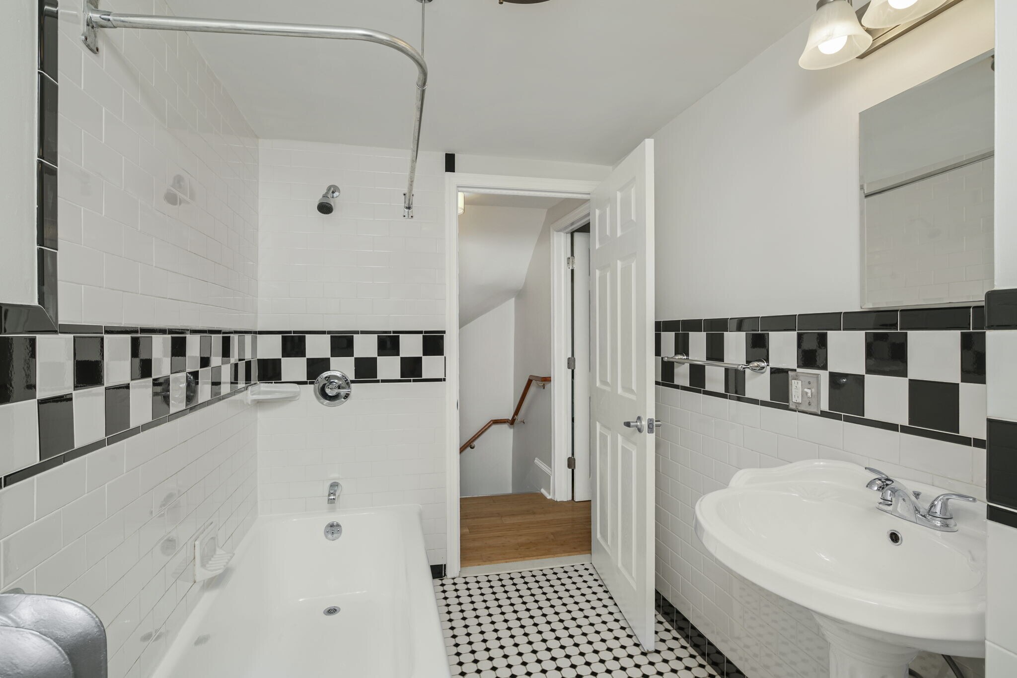 Bathroom - 4161 Apple St