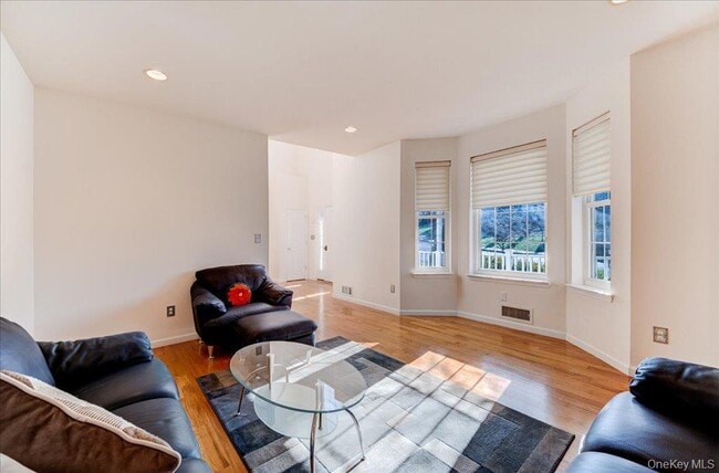 Building Photo - 3 Grand View Terrace