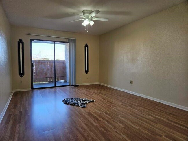Building Photo - 8433 Hearth Dr