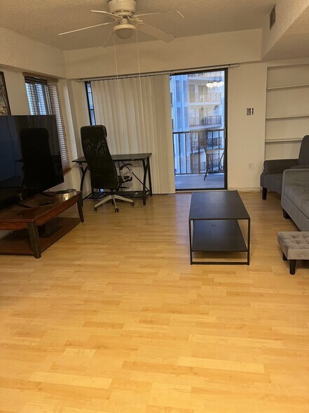 Livingroom - 13400 Coastal Hwy