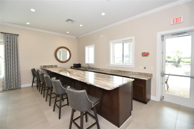 Building Photo - 114 Del Palma Dr
