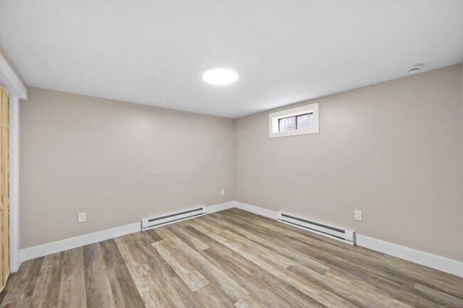 Building Photo - 58 Economy Dr