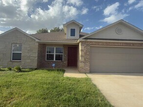 Building Photo - 839 W Judy Dr