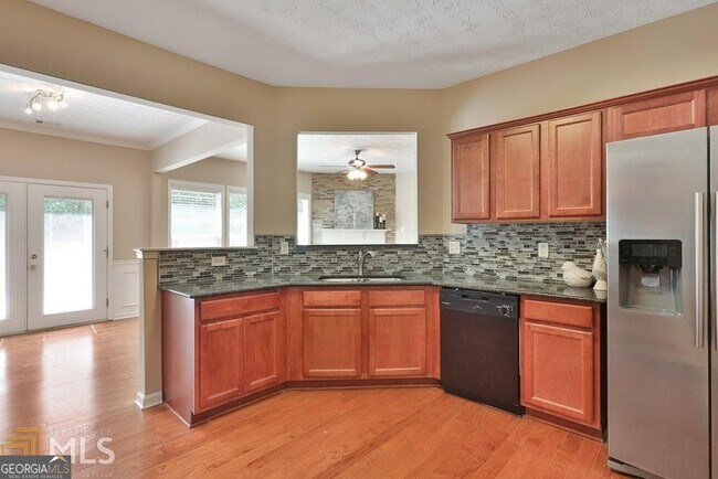 Building Photo - 6098 Allpoint Way