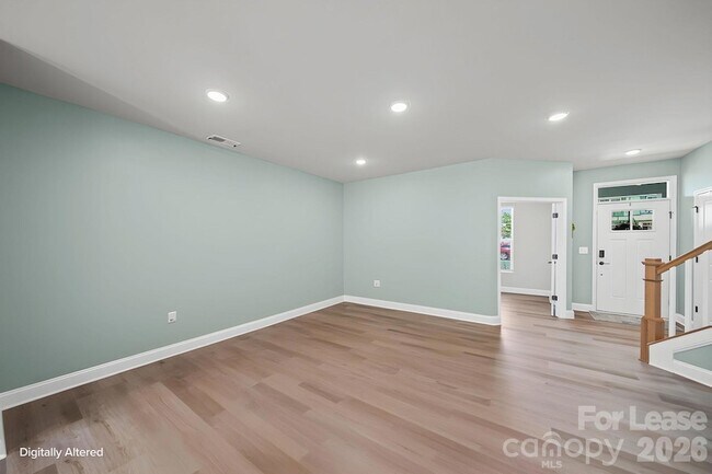 Building Photo - 10037 Mamillion Dr