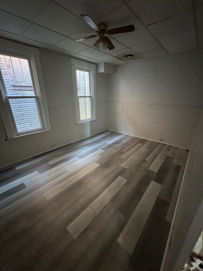 Building Photo - 508 Chestnut St