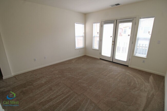 Building Photo - $6,595 - Gorgeous 2 Story 3 Bedroom 2.5 Bath Home steps away from Downtown Mountain View and Cal ...