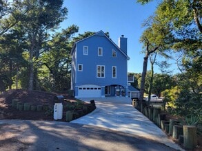 Building Photo - Emerald Isle Gated Community