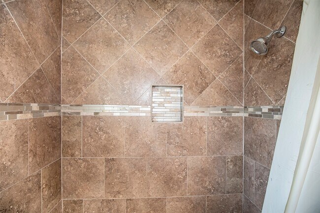 Building Photo - 431 Sunset Dr