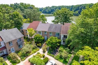 Building Photo - 7261 Dockside Ln