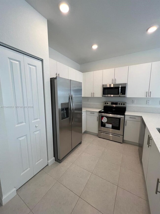 Building Photo - 12908 SW 233rd Terrace