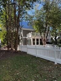 Building Photo - 312 Tschiffely Square Rd