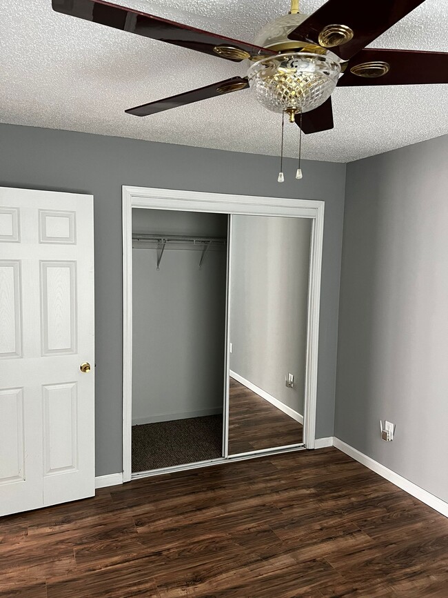 Master Bedroom w/ Spacious Closet - 109 Cypress Dr