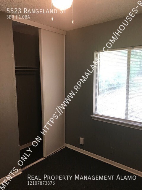 Building Photo - 5523 Rangeland St