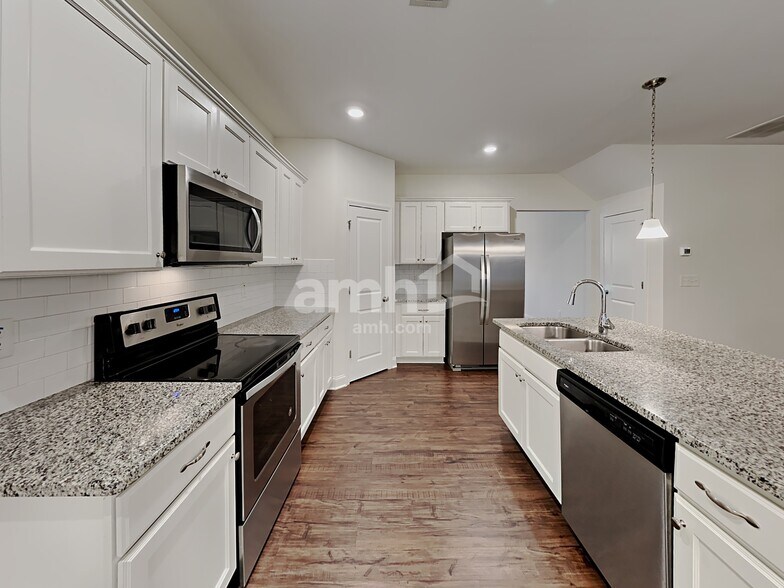 Building Photo - 258 Makenna Dr