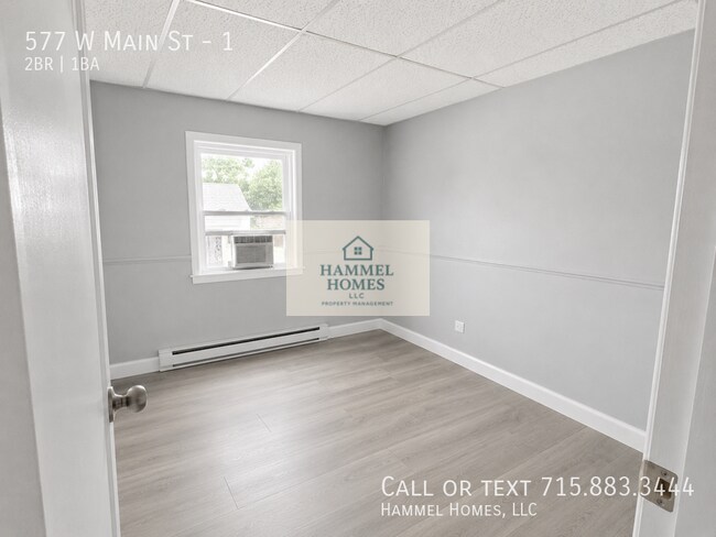 Building Photo - 577 Main St
