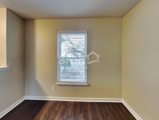 Building Photo - 1281 Rosemary Ct