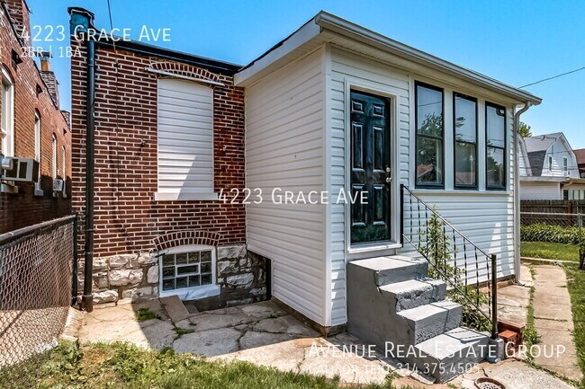 Building Photo - 4223 Grace Ave