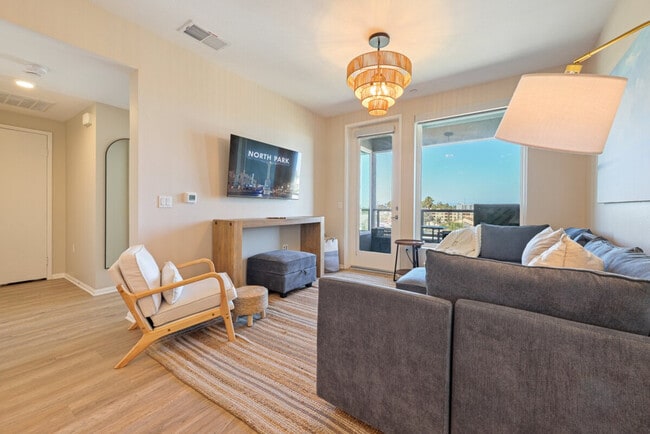 Building Photo - 4325 Ohio St