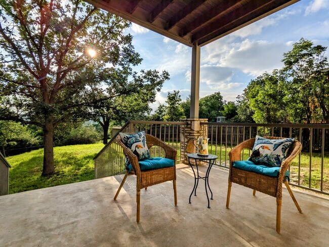 Building Photo - 6815 Bayridge Ter