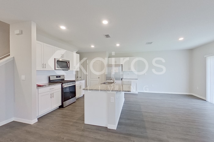 Building Photo - 32161 Katelin Cir