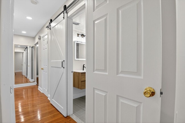 Building Photo - 12301 Braxfield Ct