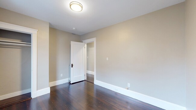 Building Photo - 6 Ashmont Ct