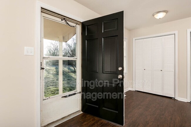 Building Photo - 145 Newcastle St