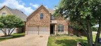 Building Photo - 1001 Llano Trce